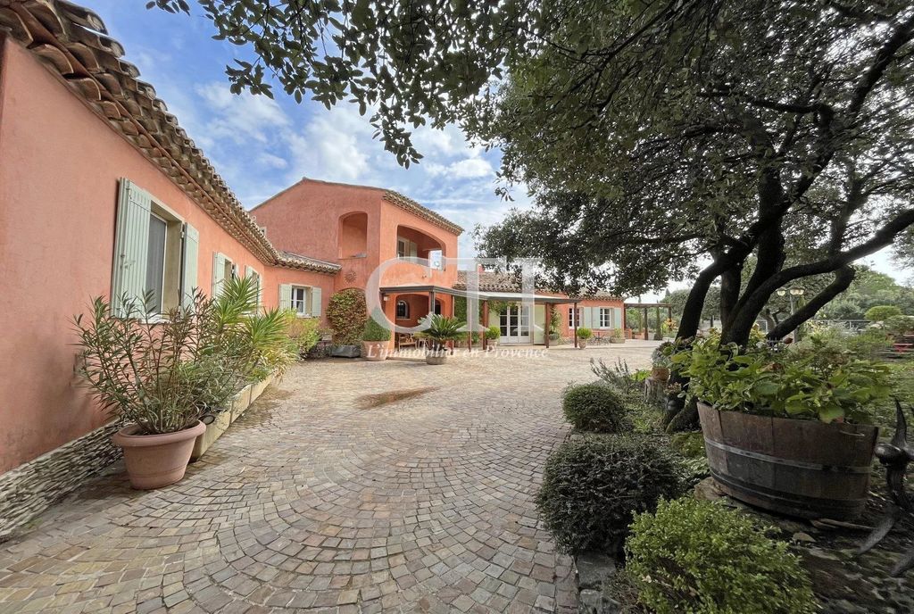 Achat maison à vendre 6 chambres 270 m² - Sainte-Cécile-les-Vignes