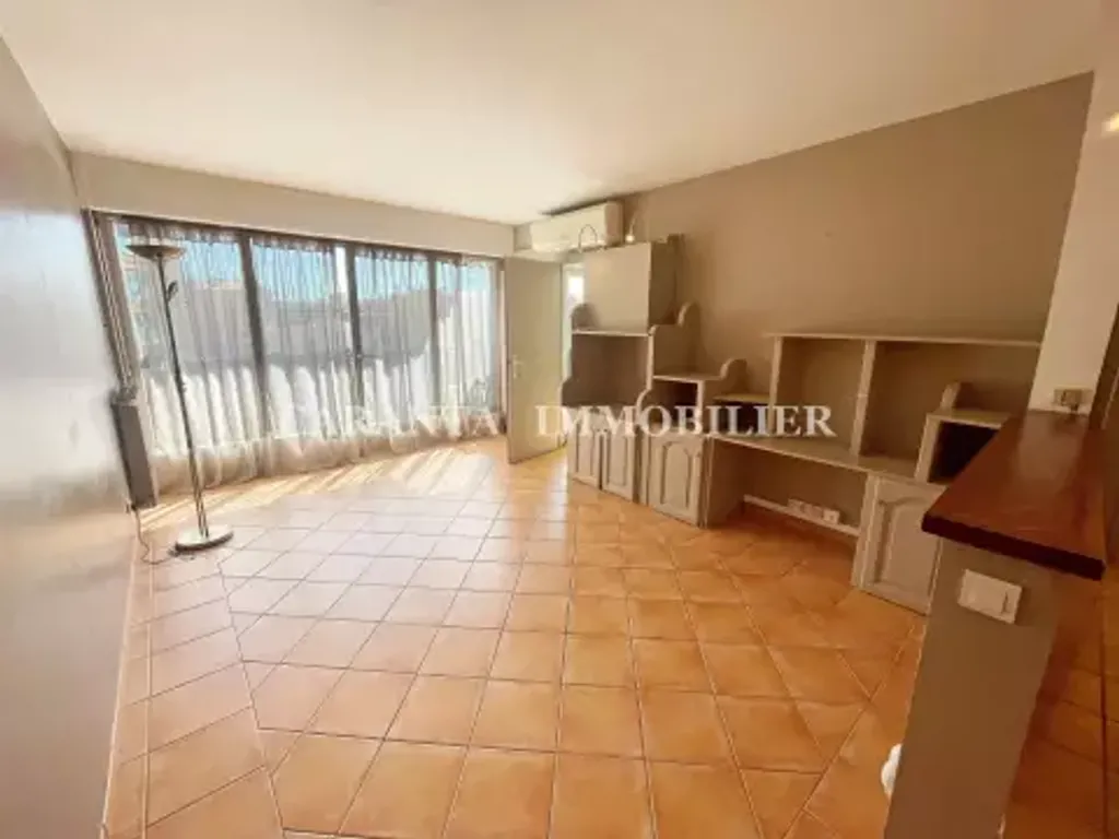 Achat appartement à vendre 3 pièces 60 m² - Sainte-Maxime