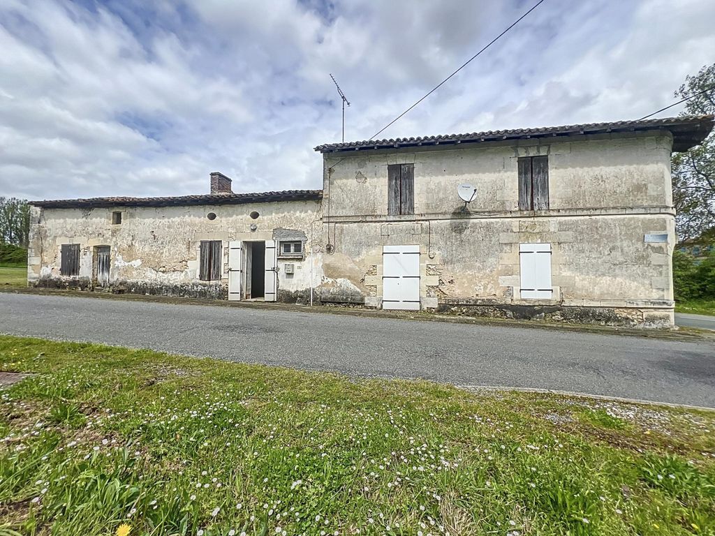 Achat maison à vendre 2 chambres 140 m² - Montguyon