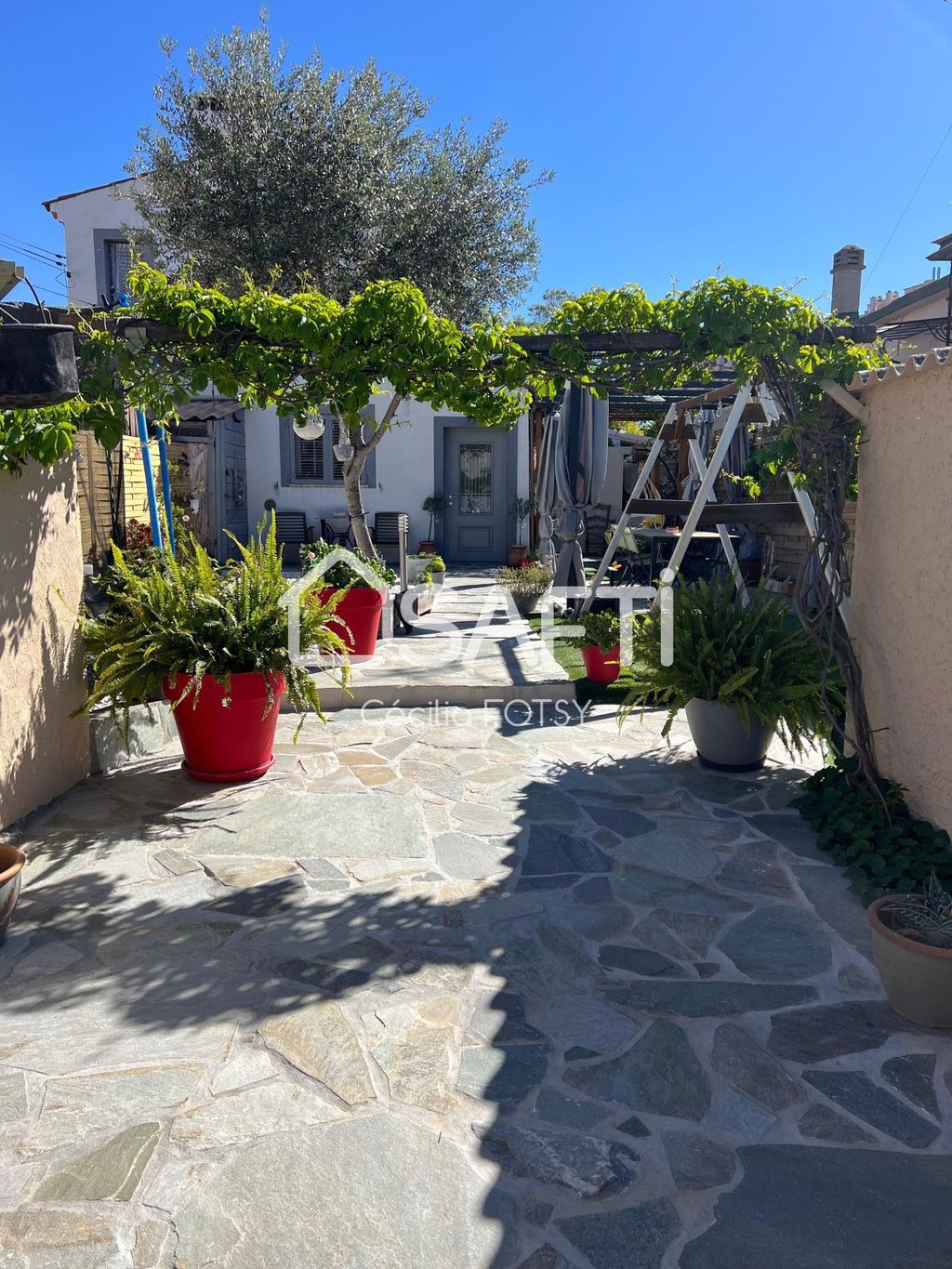 Achat maison à vendre 2 chambres 87 m² - Toulon