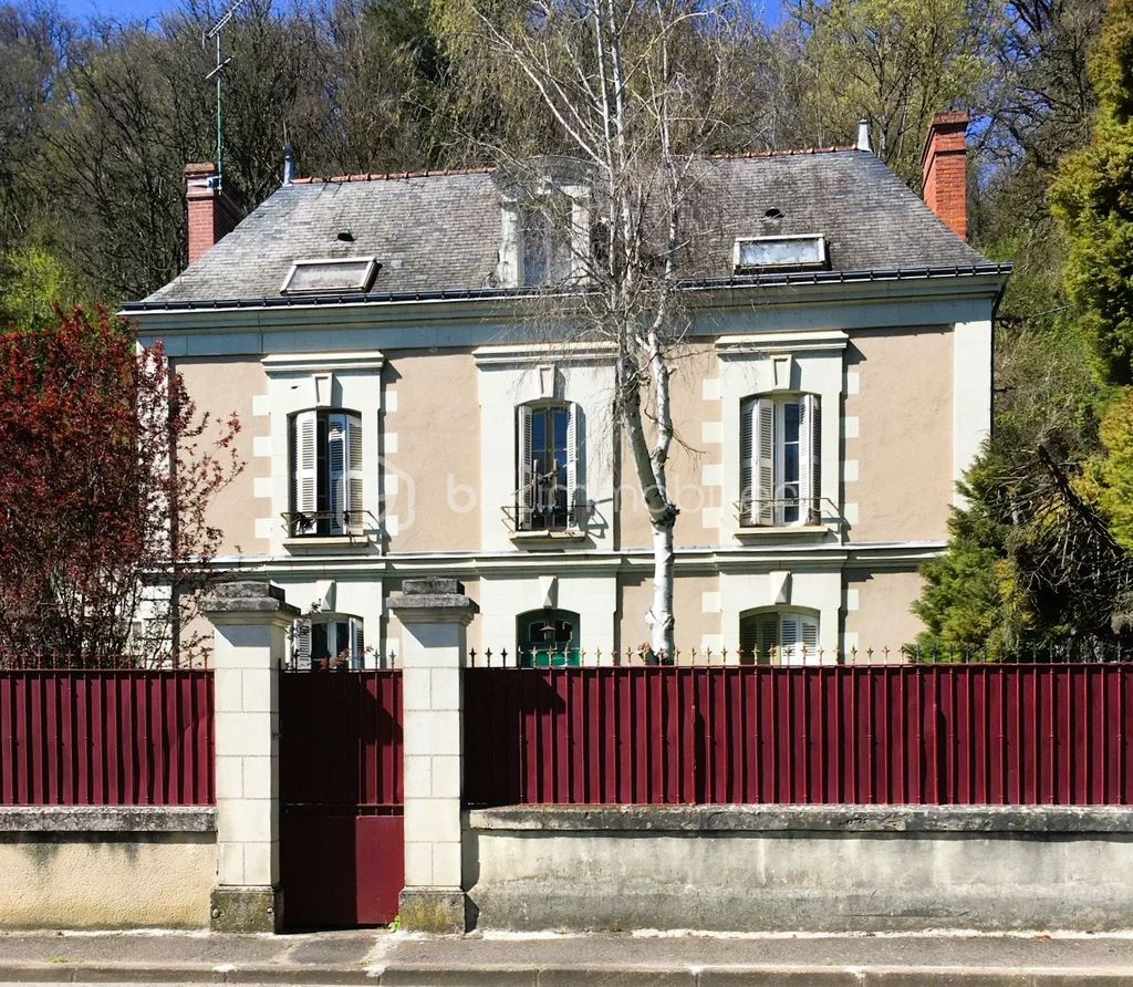 Achat maison à vendre 3 chambres 125 m² - Saint-Étienne-de-Chigny