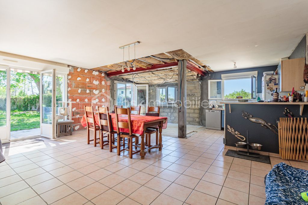 Achat maison à vendre 3 chambres 110 m² - Saint-Jean-de-Marsacq