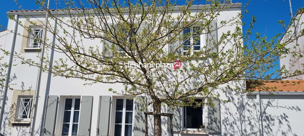 Achat maison à vendre 2 chambres 58 m² - Royan