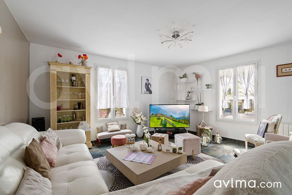 Achat maison à vendre 3 chambres 125 m² - Louveciennes