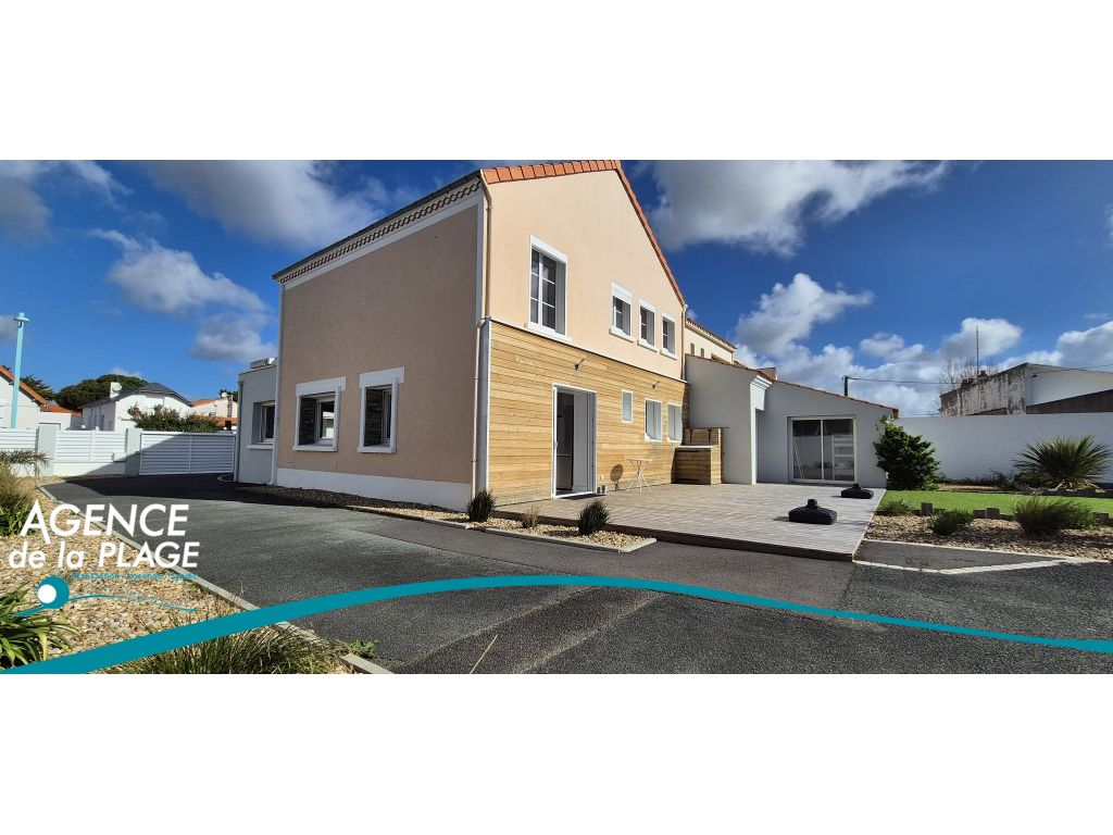 Achat maison à vendre 6 chambres 196 m² - Saint-Jean-de-Monts