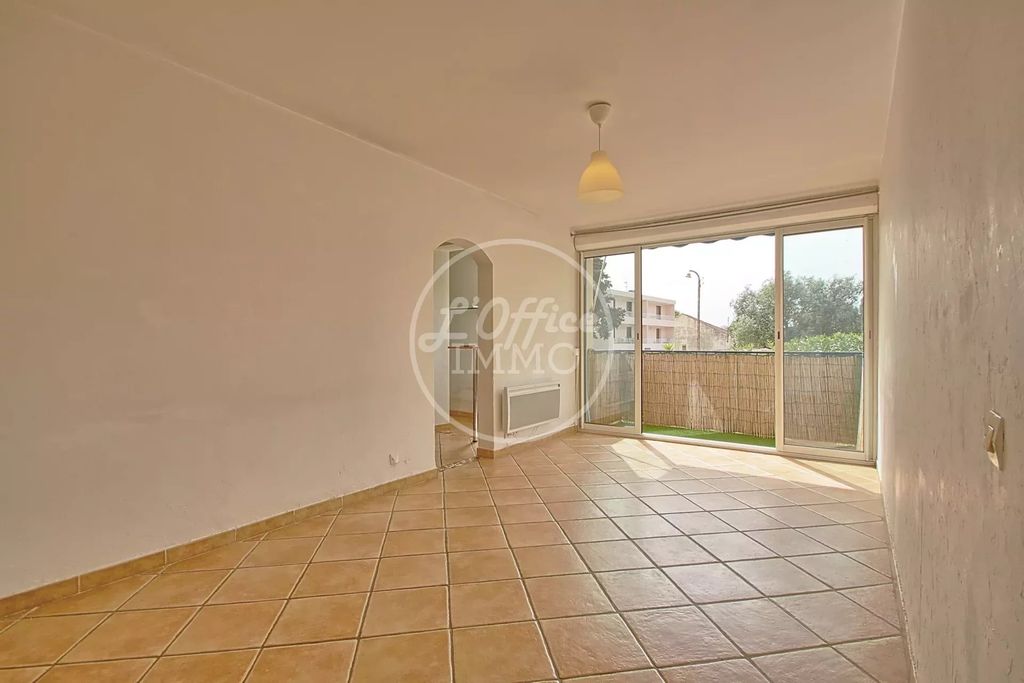 Achat appartement à vendre 3 pièces 54 m² - Toulon