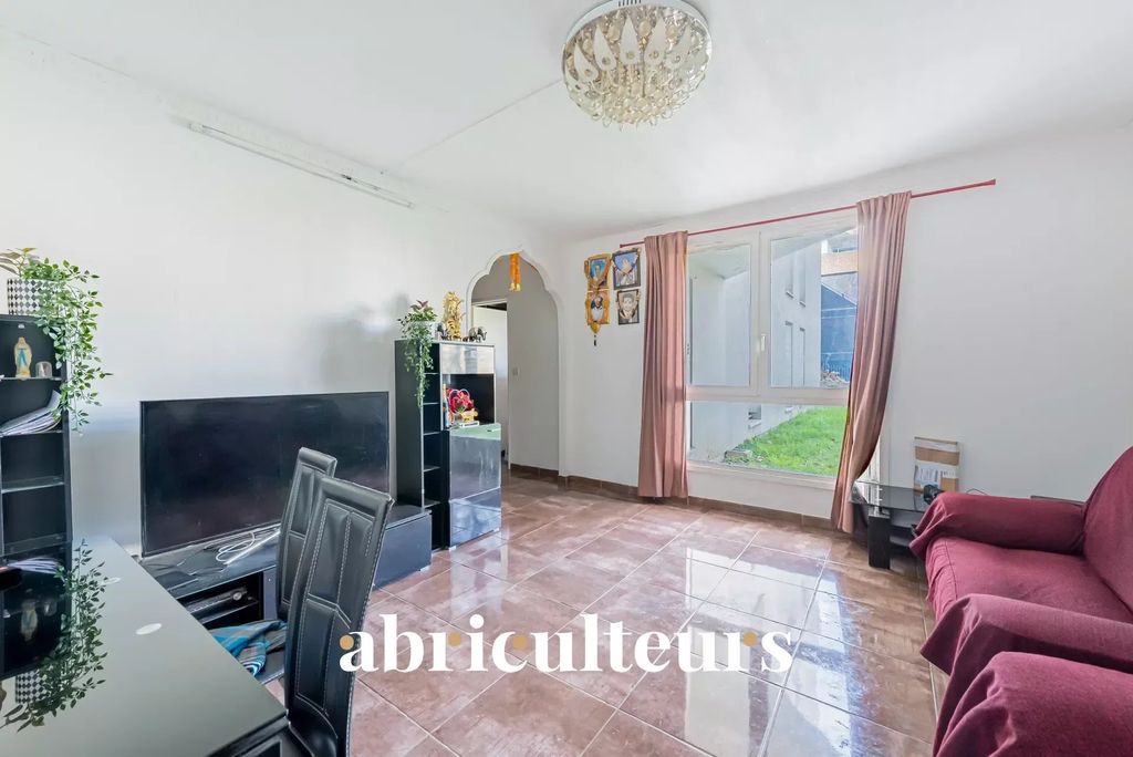 Achat appartement à vendre 4 pièces 77 m² - Noisy-le-Grand