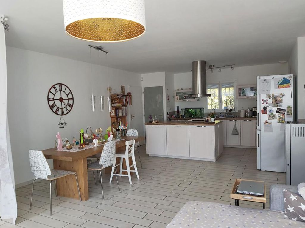 Achat maison à vendre 2 chambres 110 m² - Saint-Saturnin-lès-Apt