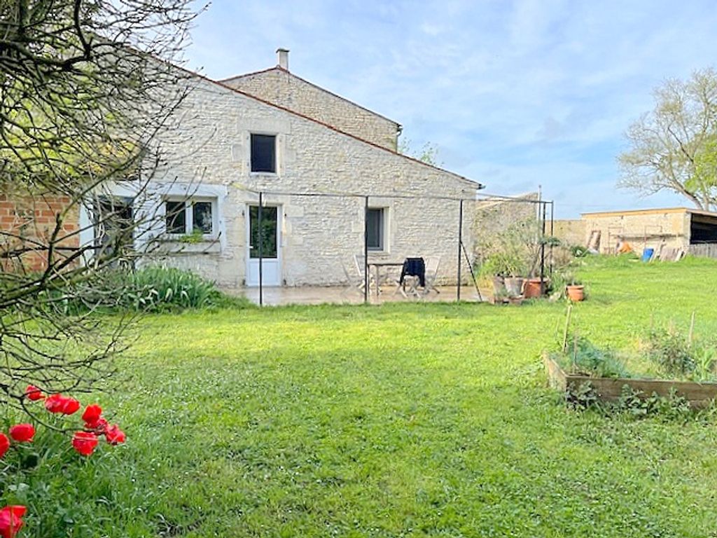 Achat maison à vendre 7 chambres 284 m² - Courçon