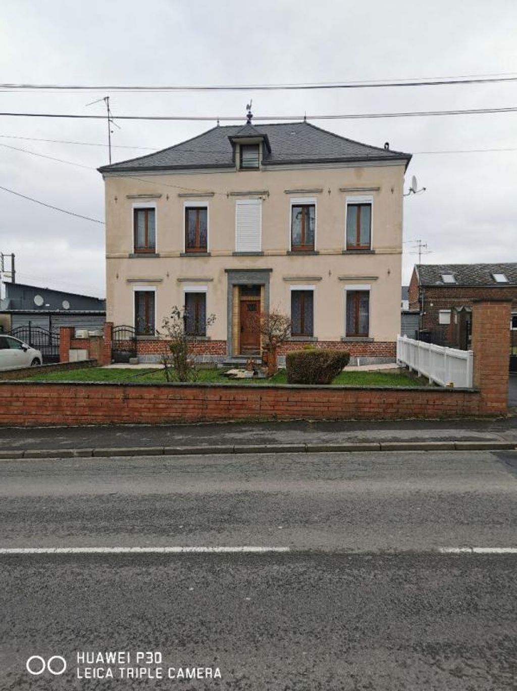 Achat maison à vendre 5 chambres 180 m² - Ferrière-la-Grande