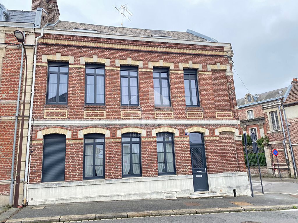 Achat maison à vendre 4 chambres 135 m² - Saint-Quentin
