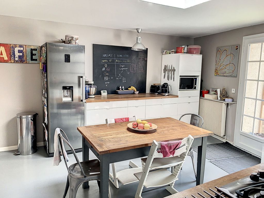 Achat maison à vendre 4 chambres 167 m² - Eysines