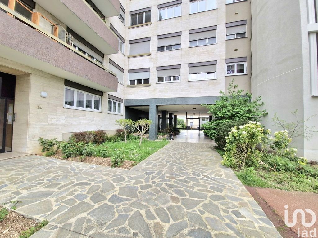 Achat appartement à vendre 3 pièces 68 m² - Ivry-sur-Seine