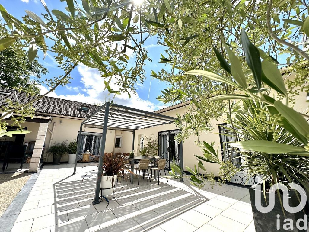 Achat maison à vendre 4 chambres 190 m² - Domont