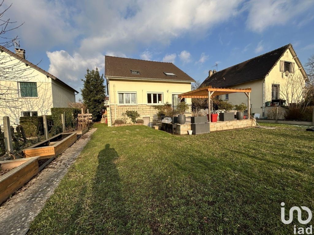 Achat maison à vendre 6 chambres 140 m² - Brétigny-sur-Orge