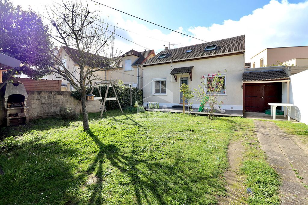 Achat maison à vendre 3 chambres 102 m² - Champs-sur-Marne