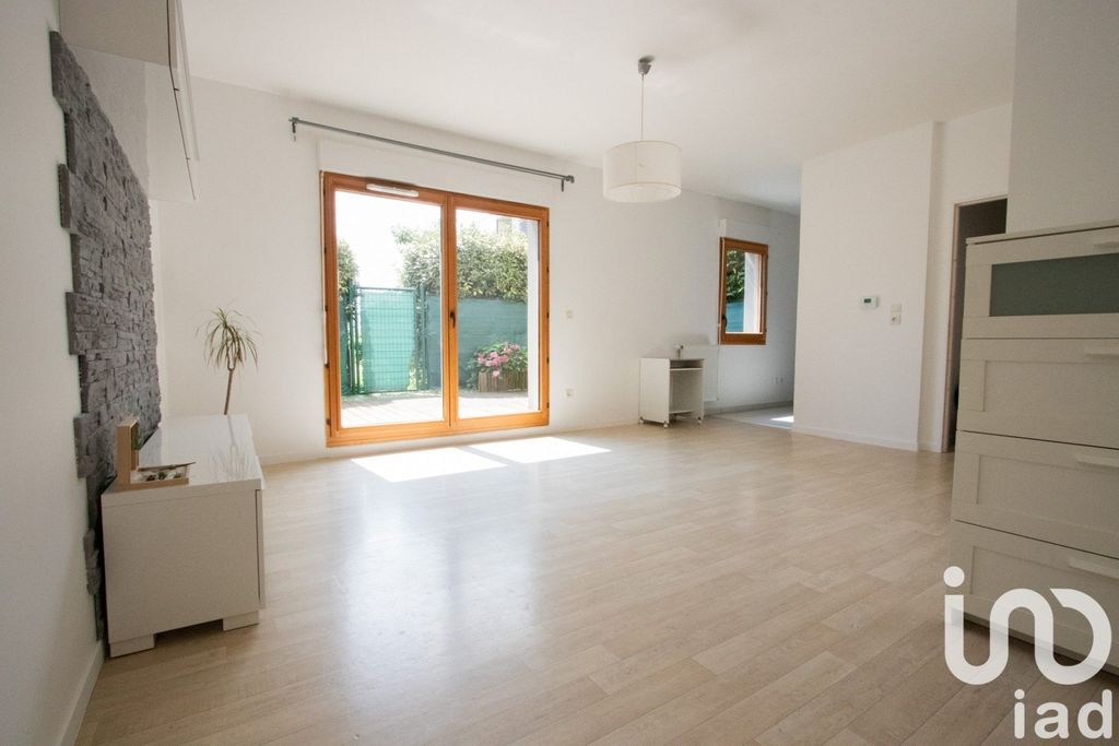 Achat appartement à vendre 4 pièces 78 m² - Bois-d'Arcy