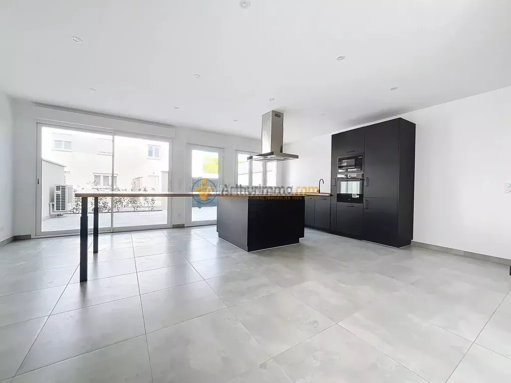 Achat maison à vendre 4 chambres 153 m² - Reims