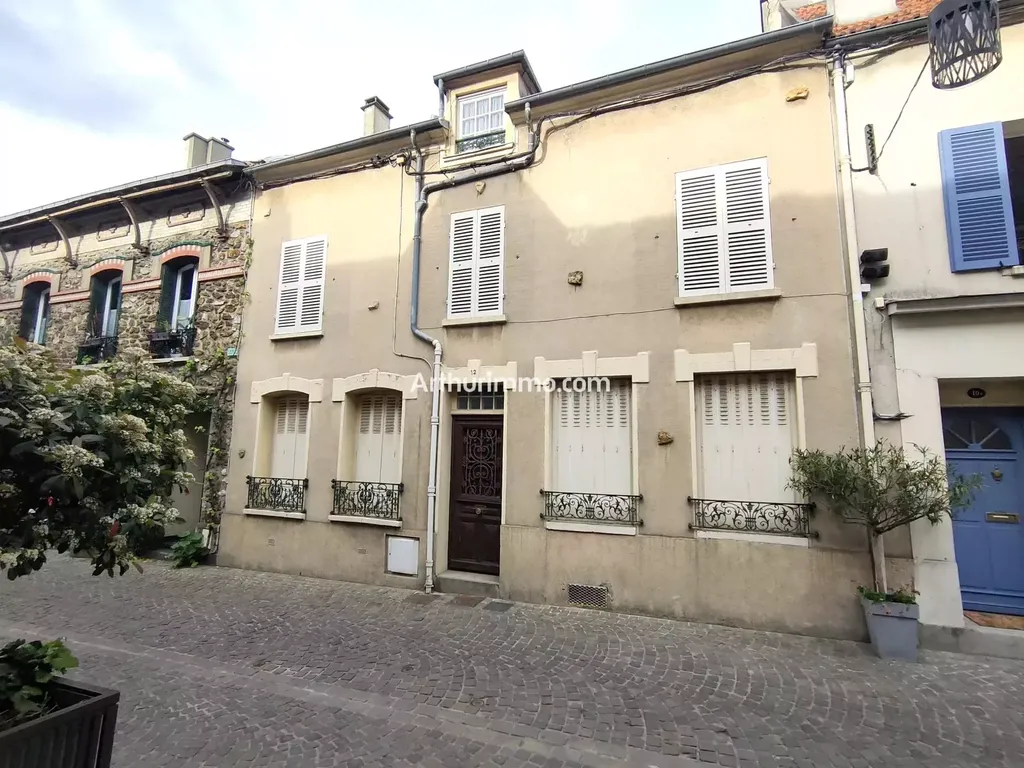 Achat maison à vendre 4 chambres 150 m² - Sucy-en-Brie