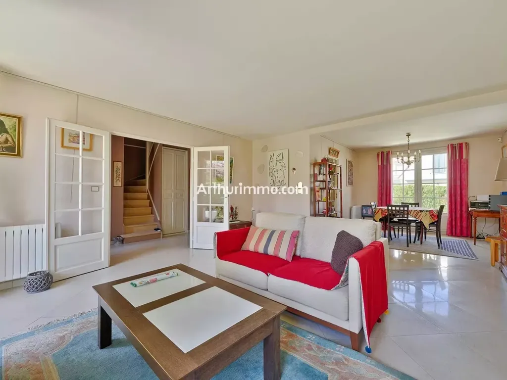 Achat maison à vendre 4 chambres 137 m² - Sucy-en-Brie