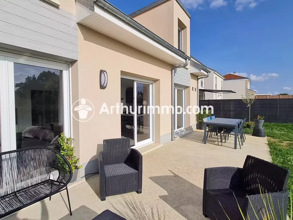 Achat maison à vendre 4 chambres 125 m² - Mennecy