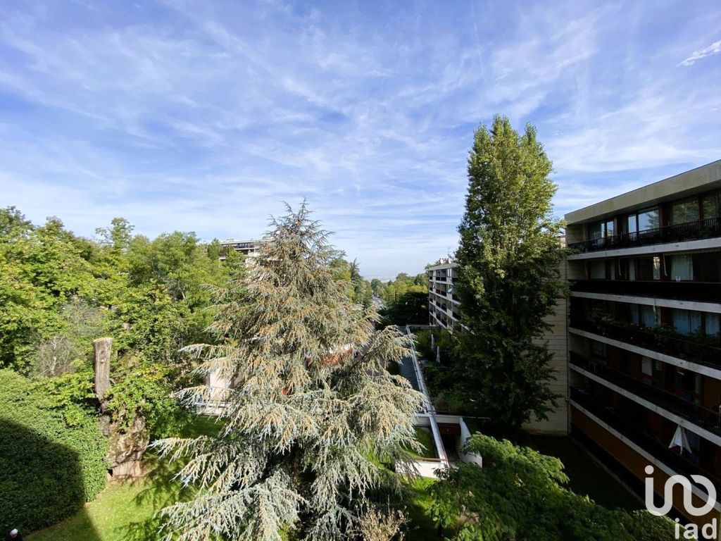 Achat appartement à vendre 5 pièces 89 m² - La Celle-Saint-Cloud
