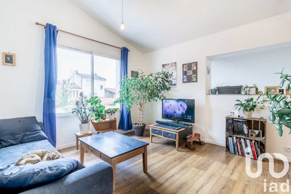 Achat maison à vendre 3 chambres 129 m² - Gorges