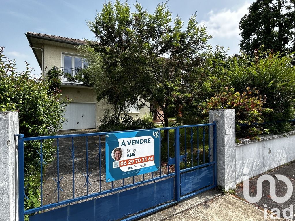 Achat maison à vendre 4 chambres 158 m² - Pau