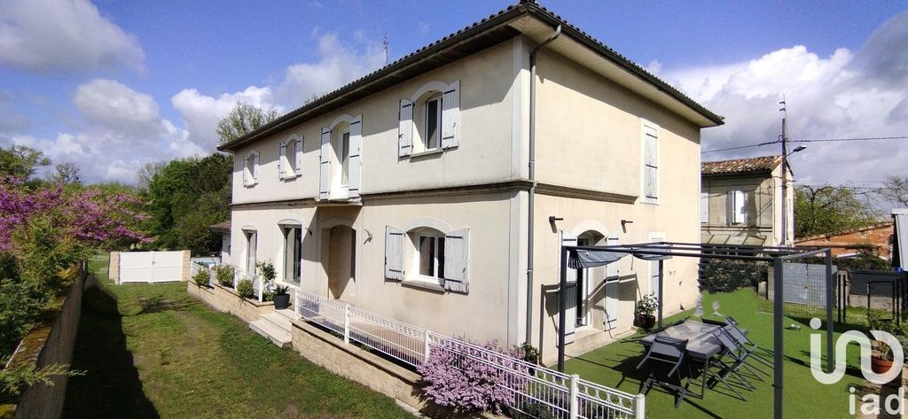 Achat maison à vendre 5 chambres 271 m² - Coutras