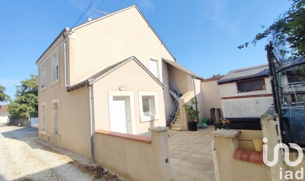 Achat maison à vendre 2 chambres 106 m² - Châteauroux