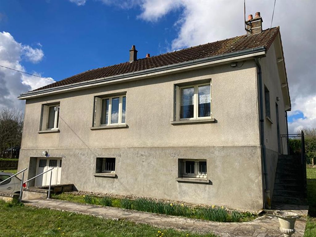 Achat maison à vendre 3 chambres 82 m² - Lussac-les-Châteaux