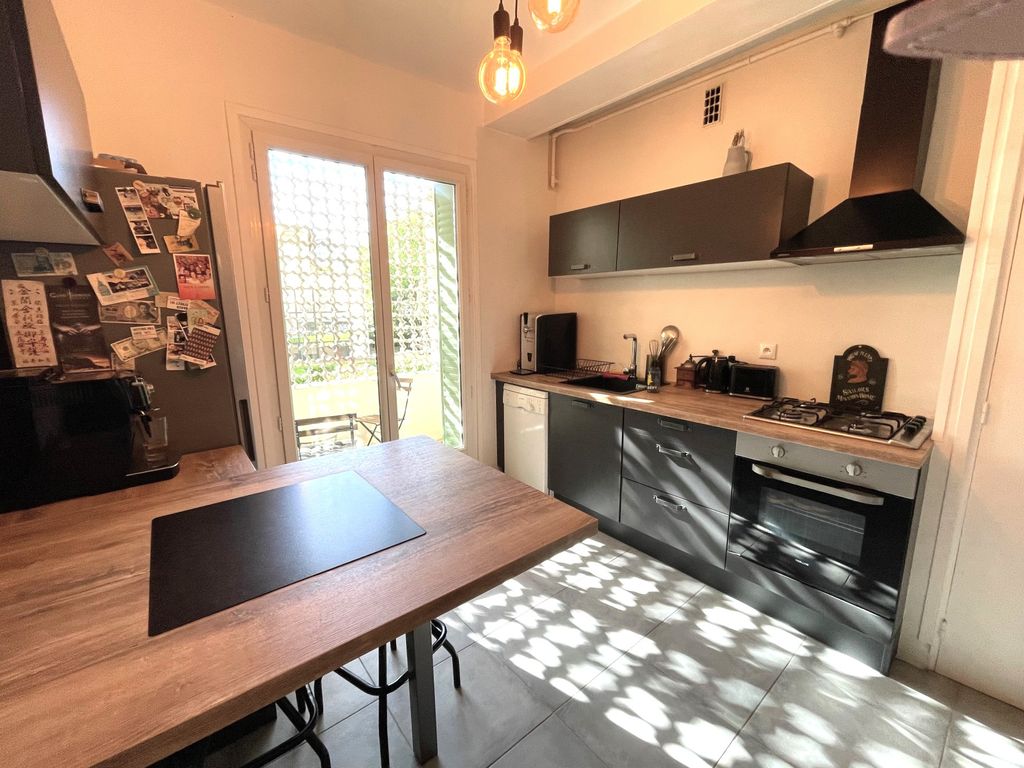 Achat appartement à vendre 3 pièces 76 m² - Marseille 8ème arrondissement