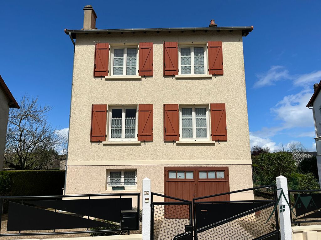 Achat maison à vendre 3 chambres 82 m² - Saint-Amand-Montrond