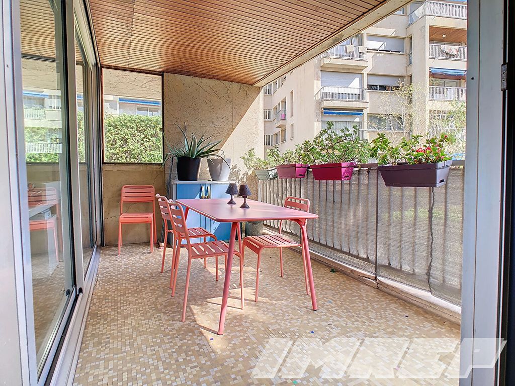 Achat appartement à vendre 6 pièces 160 m² - Marseille 8ème arrondissement