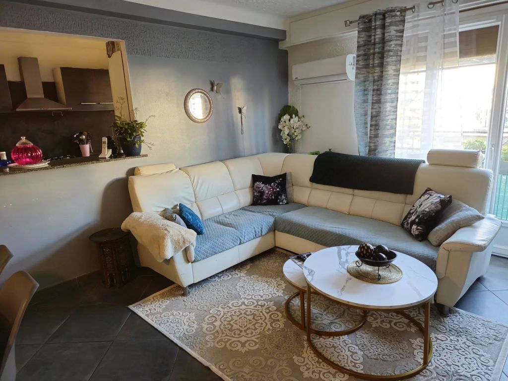 Achat appartement à vendre 3 pièces 77 m² - Vence