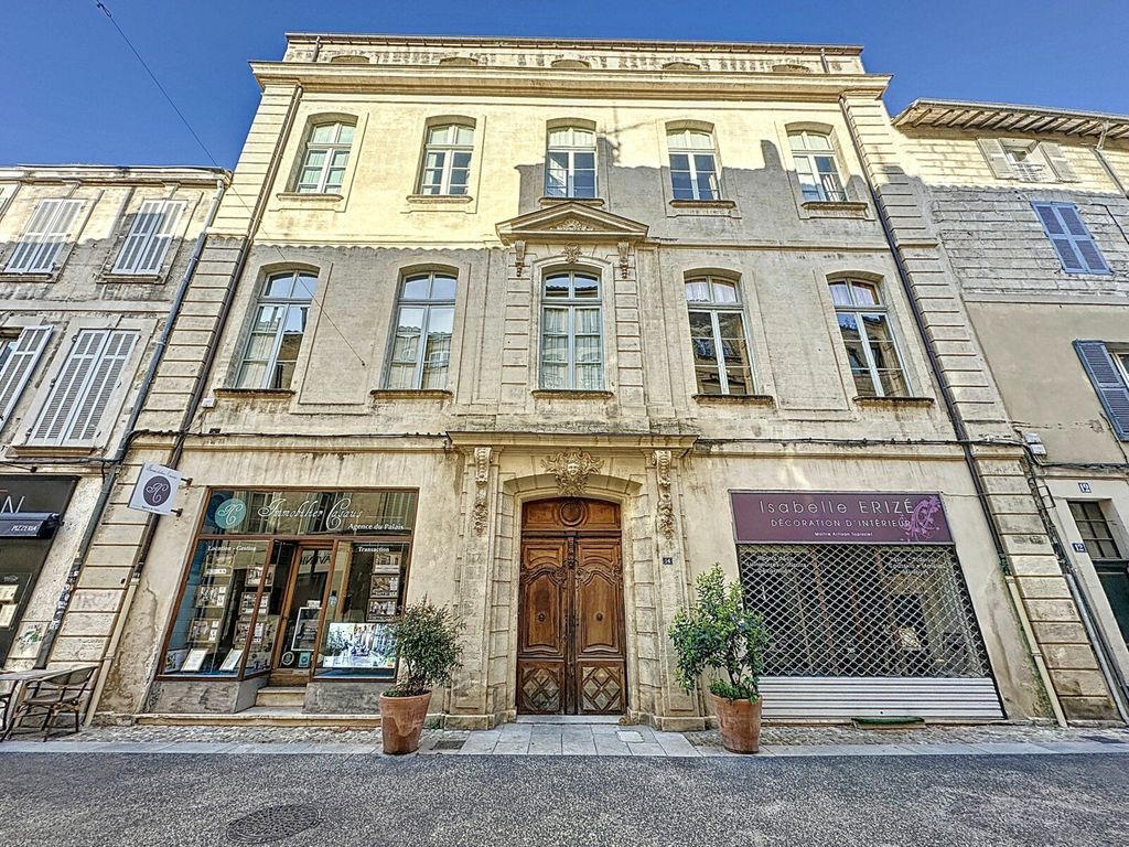 Achat appartement à vendre 3 pièces 87 m² - Avignon