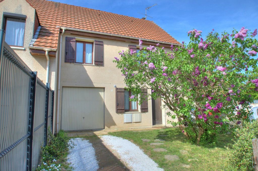 Achat maison à vendre 3 chambres 94 m² - Orléans