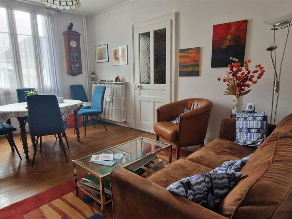 Achat maison à vendre 4 chambres 93 m² - Besançon