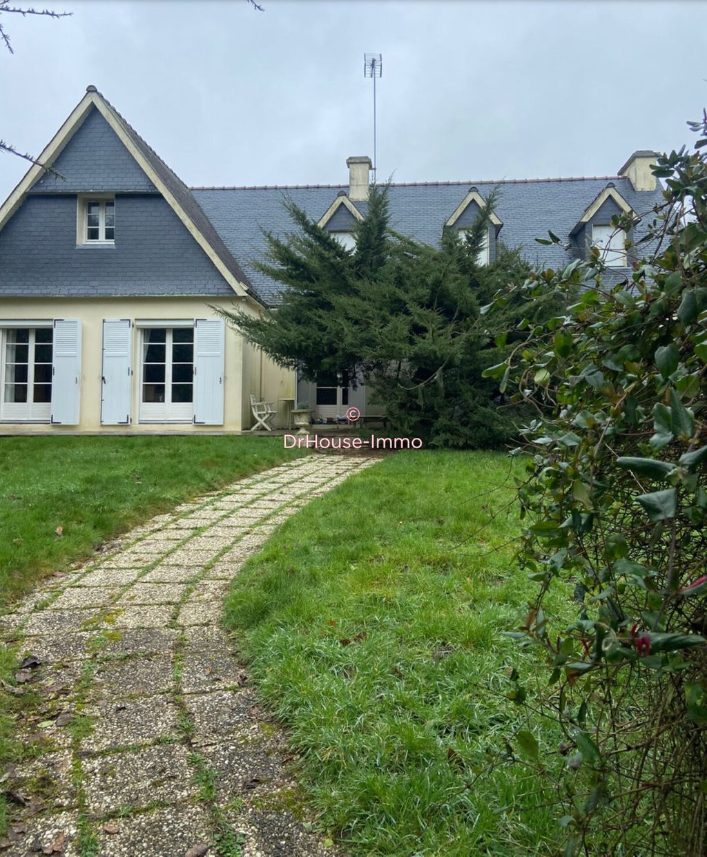 Achat maison à vendre 4 chambres 180 m² - Moëlan-sur-Mer
