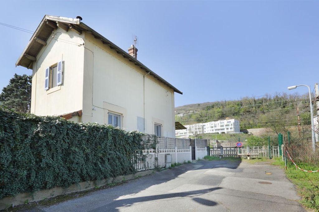 Achat maison à vendre 1 chambre 61 m² - Albigny-sur-Saône