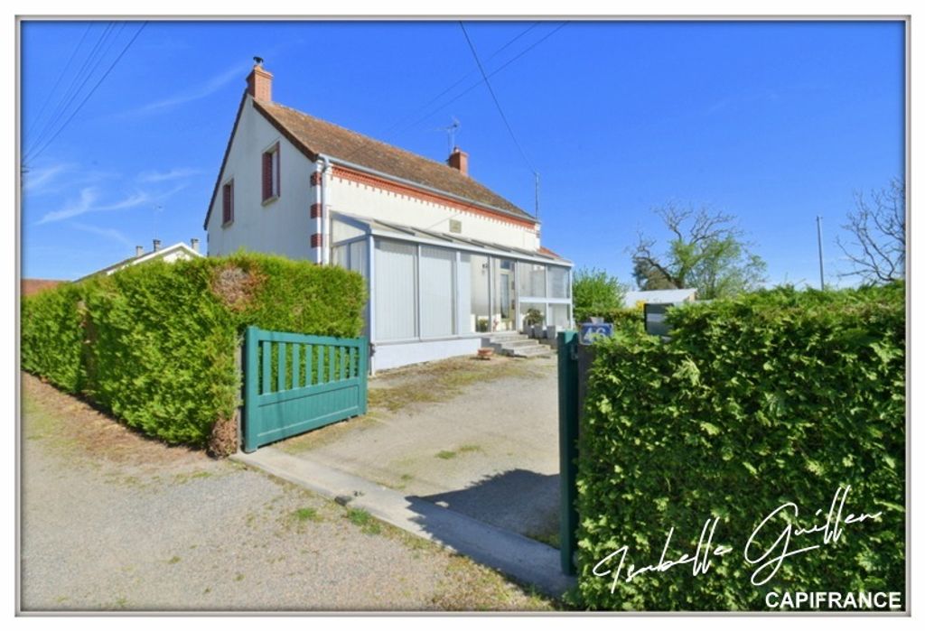 Achat maison à vendre 4 chambres 98 m² - Châteaumeillant