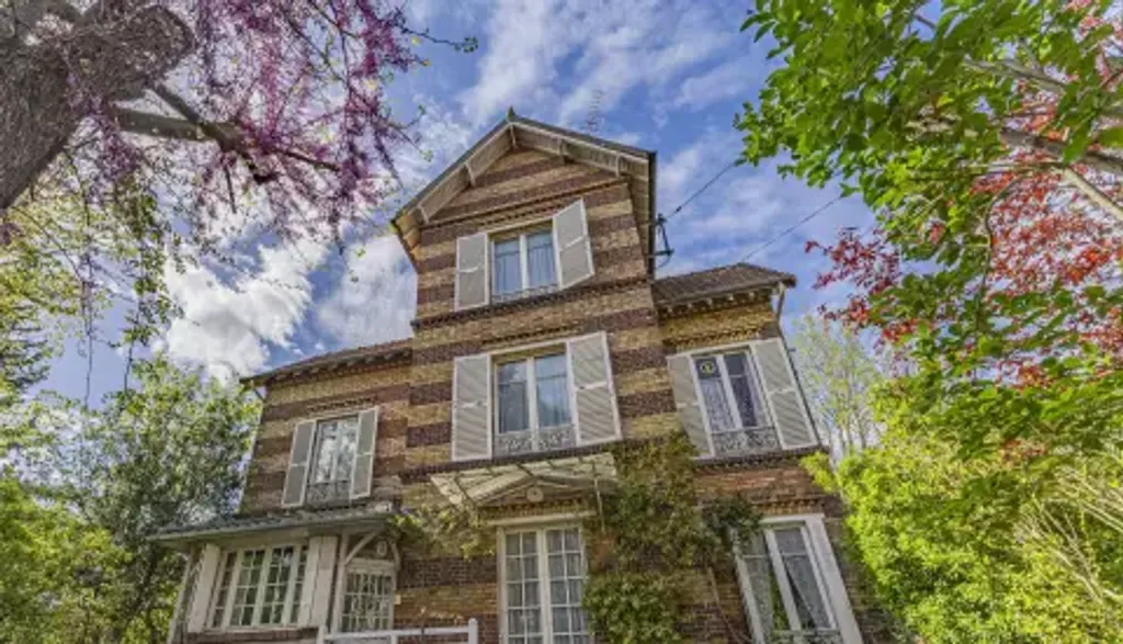Achat maison à vendre 4 chambres 135 m² - Croissy-sur-Seine