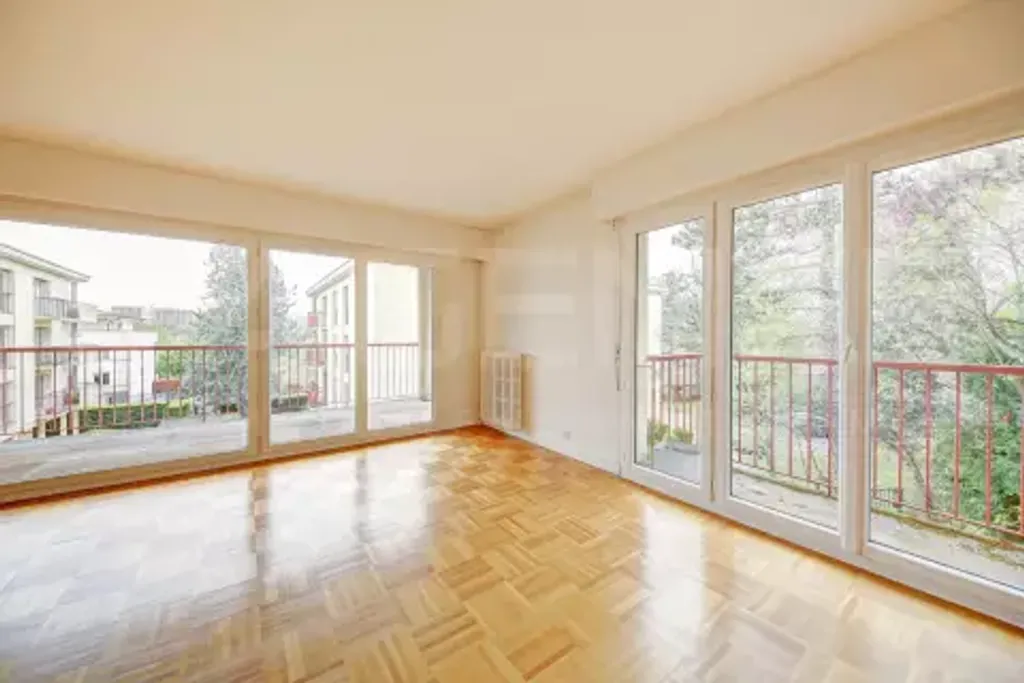 Achat appartement à vendre 5 pièces 116 m² - Saint-Germain-en-Laye