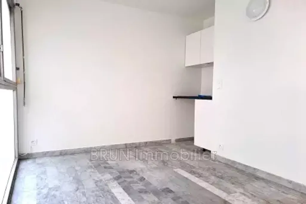 Achat studio à vendre 15 m² - Antibes