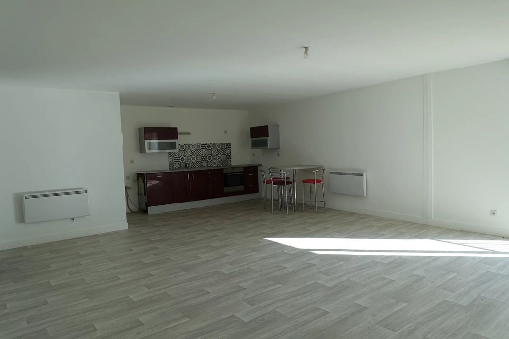 Achat appartement à vendre 4 pièces 103 m² - La Chapelle-de-Guinchay