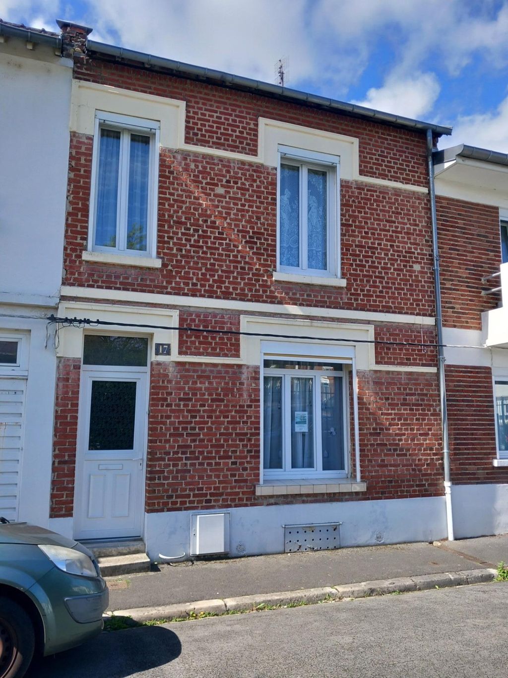 Achat maison à vendre 2 chambres 98 m² - Saint-Quentin