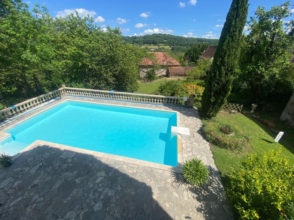 Achat maison à vendre 4 chambres 131 m² - Figeac