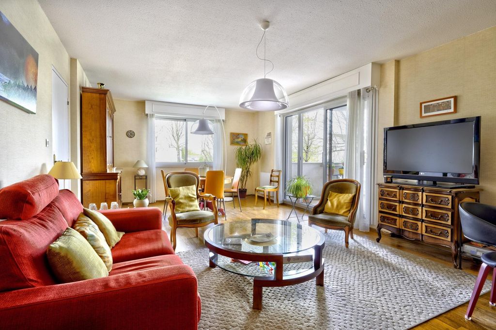 Achat appartement à vendre 5 pièces 105 m² - Mérignac