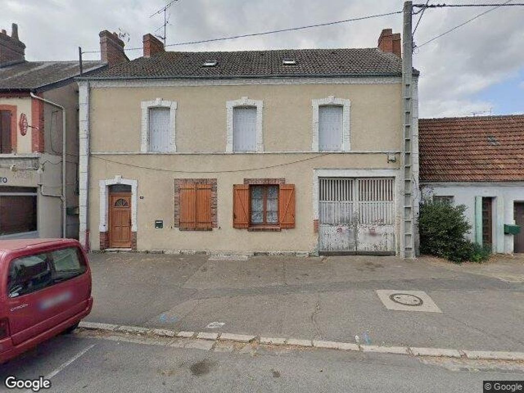 Achat maison à vendre 4 chambres 186 m² - Nogent-sur-Vernisson