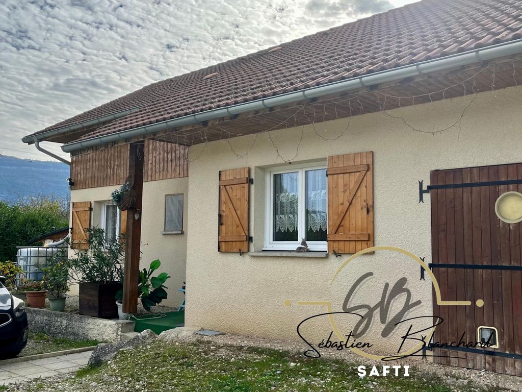 Achat maison à vendre 3 chambres 83 m² - Vions